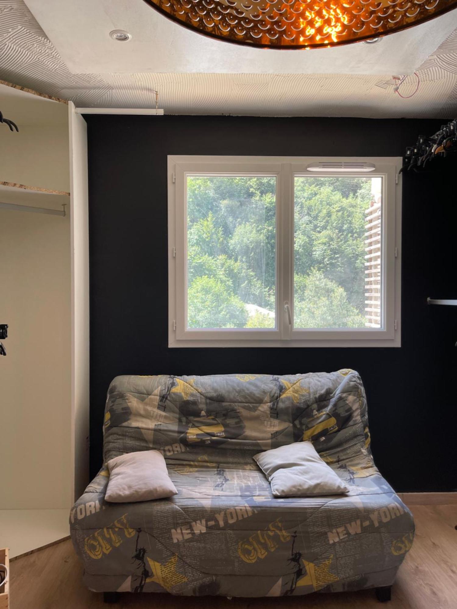 Idealement Situe Apartment